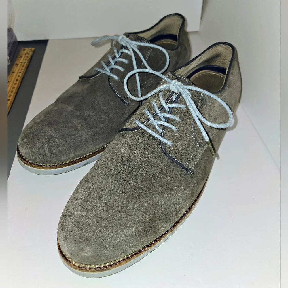 G.H. Bass & Co Men's 11 Buckingham Gray Suede Oxfords